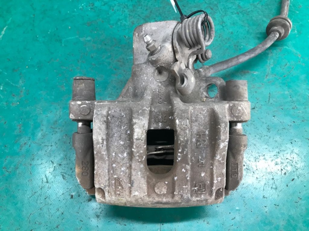 BPYS-26-28XA | Супорт гальмівний задн. прав. MAZDA 3 BK 03-08