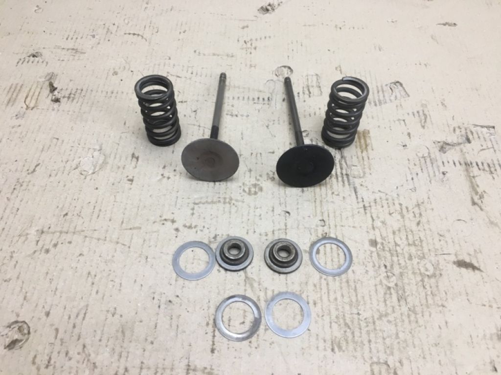 13711-0P010 | Клапан впускний TOYOTA CAMRY 40 06-11