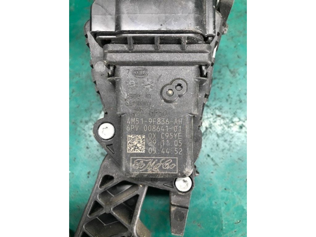 BN8B-41-600B | Педаль газу MAZDA 3 BK 03-08 - Фото 4