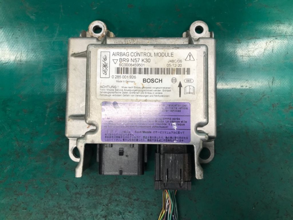 BR9N-57-K30 | Блок управления AIRBAG MAZDA 3 BK 03-08