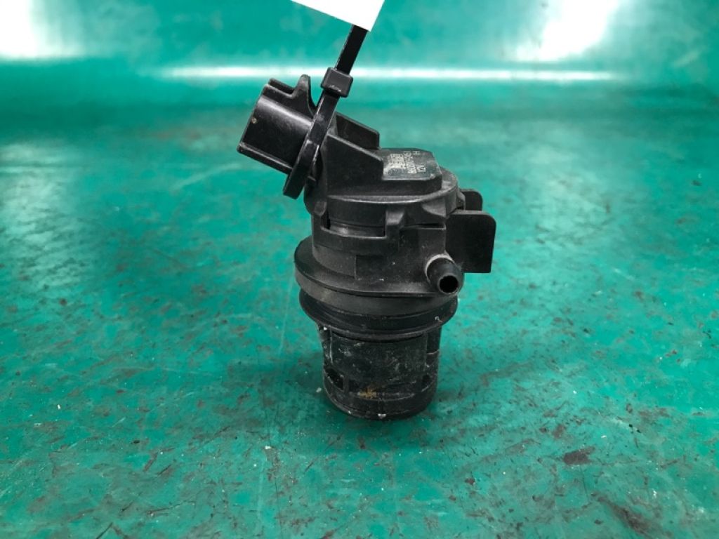 G22C-67-482 | Насос омивача скла MAZDA 3 BK 03-08 - Фото 3
