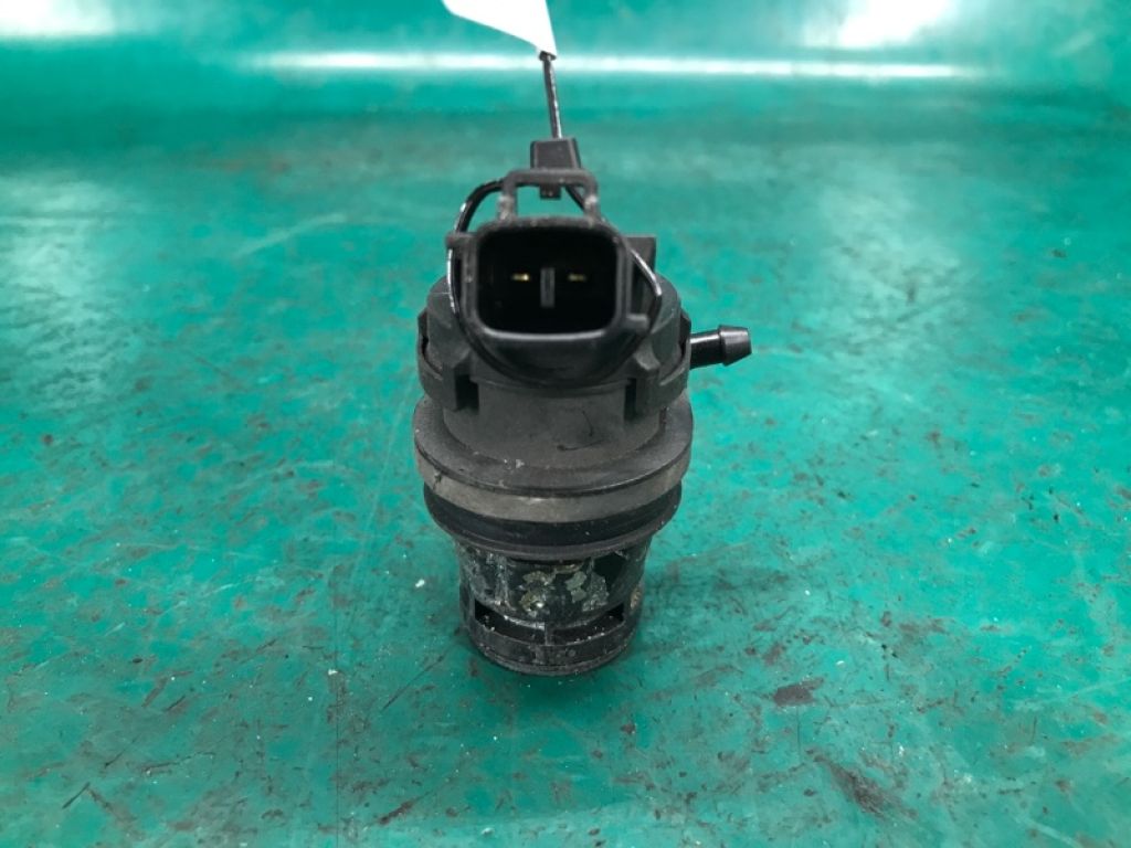 G22C-67-482 | Насос омивача скла MAZDA 3 BK 03-08 - Фото 4
