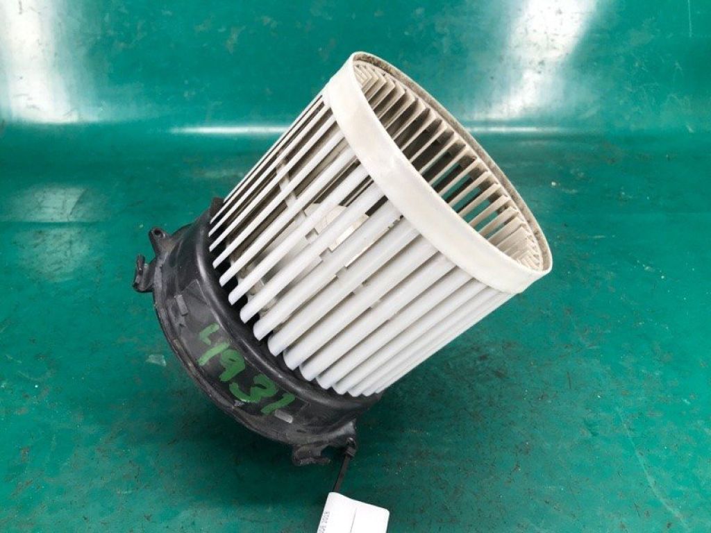 27226-3LM1A | Моторчик печки NISSAN NV200 USA 13-