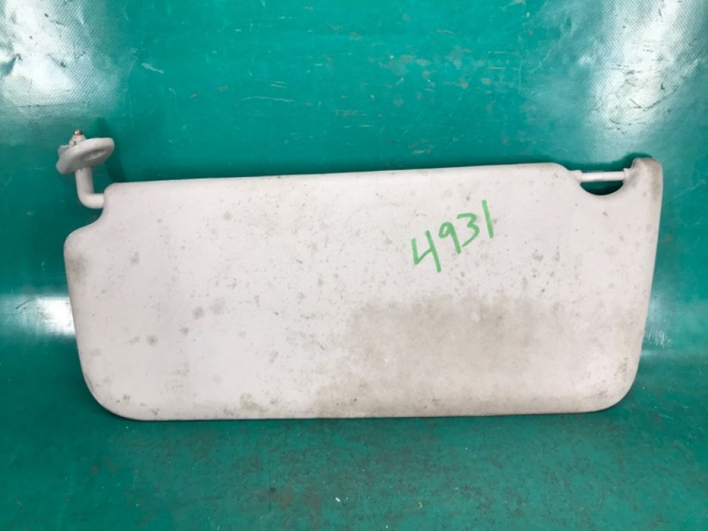 96401-9SA0C | Козирок сонцезахисний лів. NISSAN NV200 USA 13-