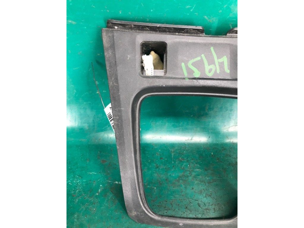 68262-3LM0A | Накладка торпедо-центр. NISSAN NV200 USA 13- - Фото 3