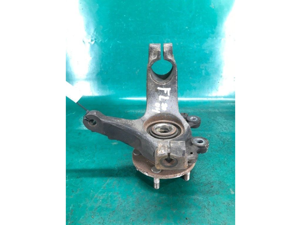 BN8B-33-031B | Кулак поворотний лів. MAZDA 3 BK 03-08