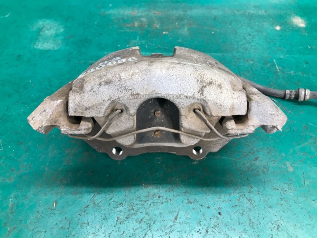 BPYK-33-71XA | Супорт гальмівний передн. лів. MAZDA 3 BK 03-08 - Фото 2