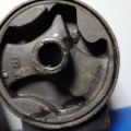 B455-39-040 | Подушка двигуна задн. MAZDA 323 BG 89-94 - Прев'ю 2