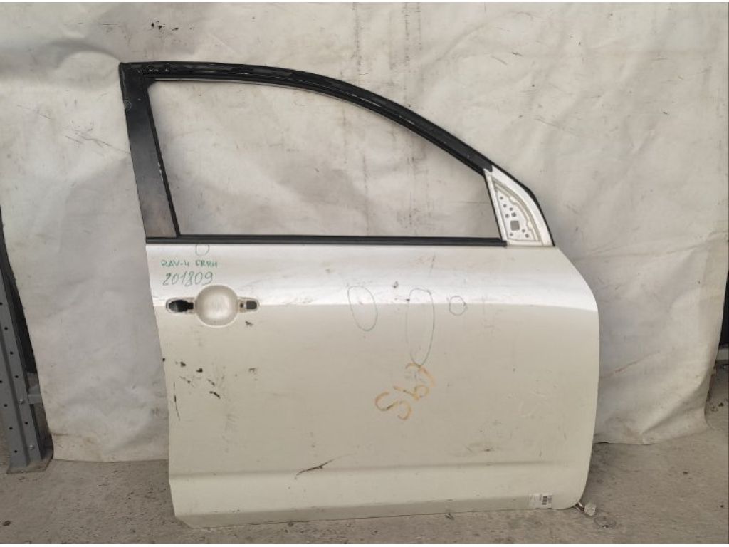 67001-42110 | Двері передн. прав. TOYOTA RAV4 05-12