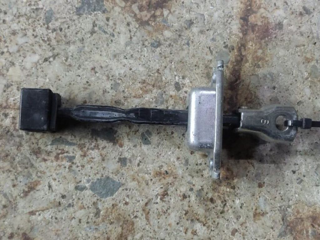 5732A066 | Ограничитель двери задн. прав. MITSUBISHI OUTLANDER XL 05-13 - Фото 3