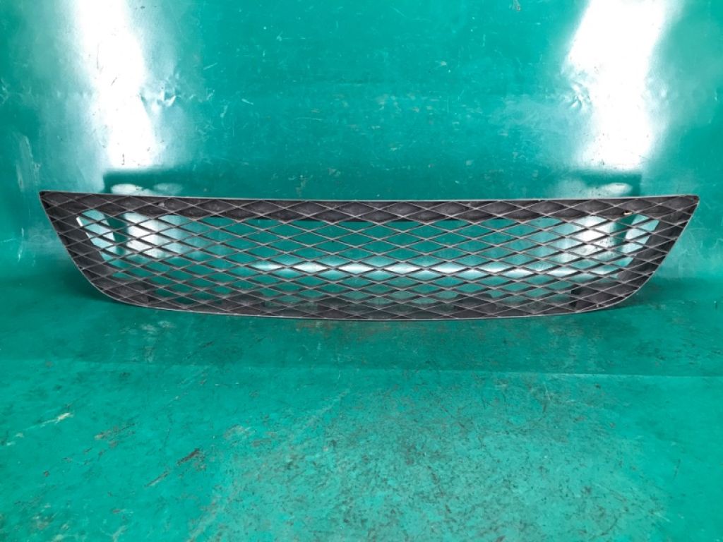 BN9C-50-1T1A | Решетка переднего бампера MAZDA 3 BK 03-08