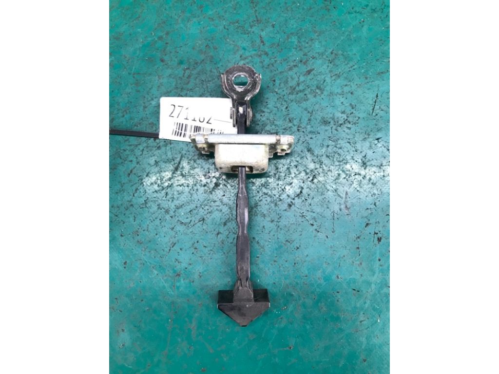 BP4K-72-270E | Ограничитель двери задн. лев. MAZDA 3 BK 03-08 - Фото 3