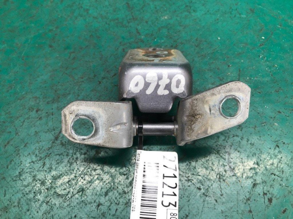 F151-58-210 | Петля двери нижняя передн. лев. MAZDA 3 BK 03-08 - Фото 3