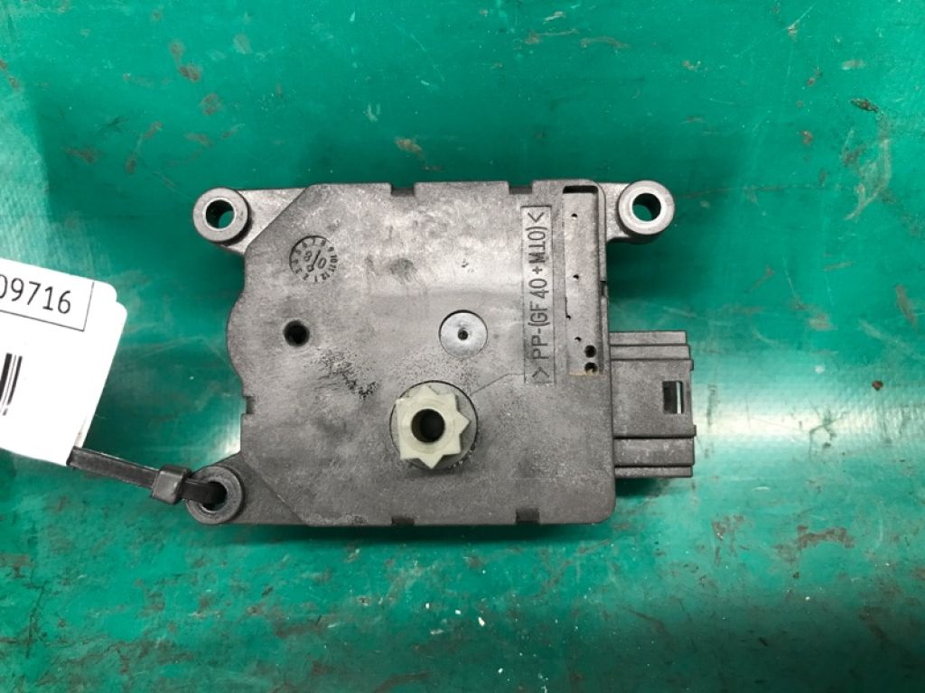 GS3L-61-A70 | Моторчик заслонки печки MAZDA 6 GH 07-12 - Фото 2