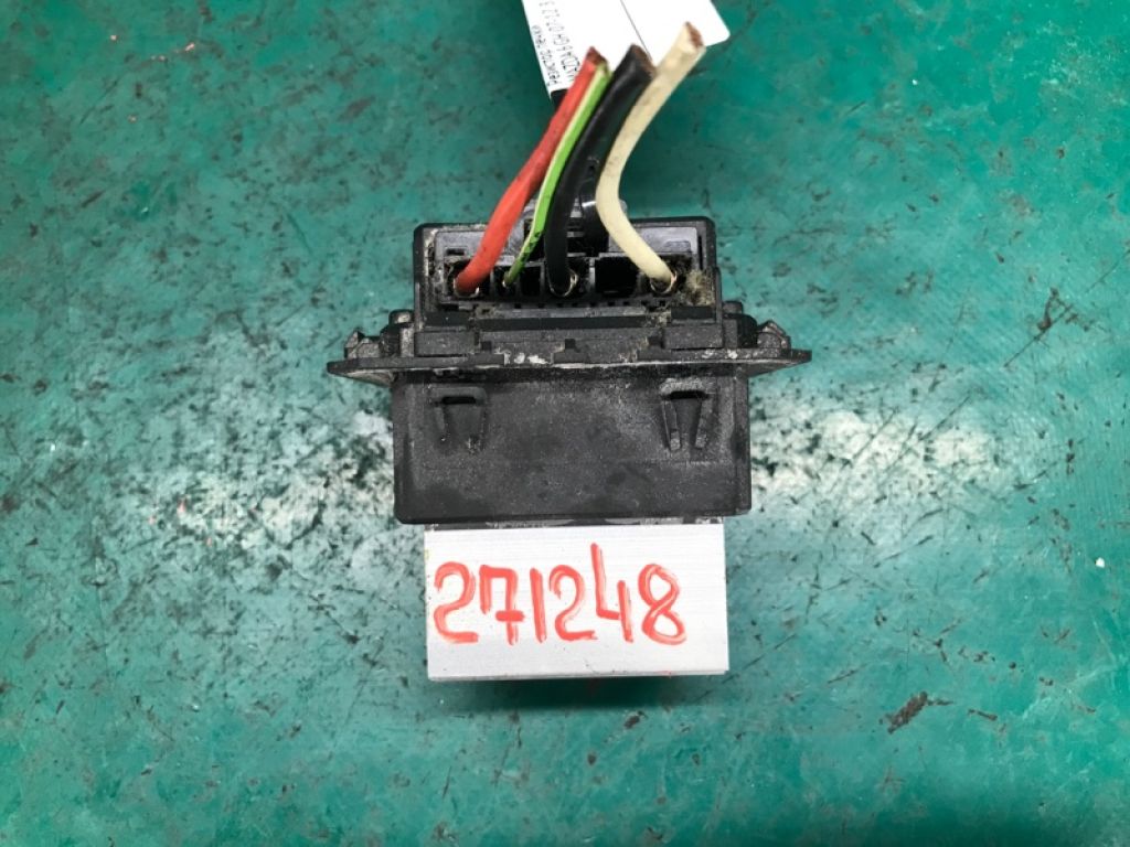 GS3M-61-B15 | Резистор пічки MAZDA 6 GH 07-12 - Фото 2