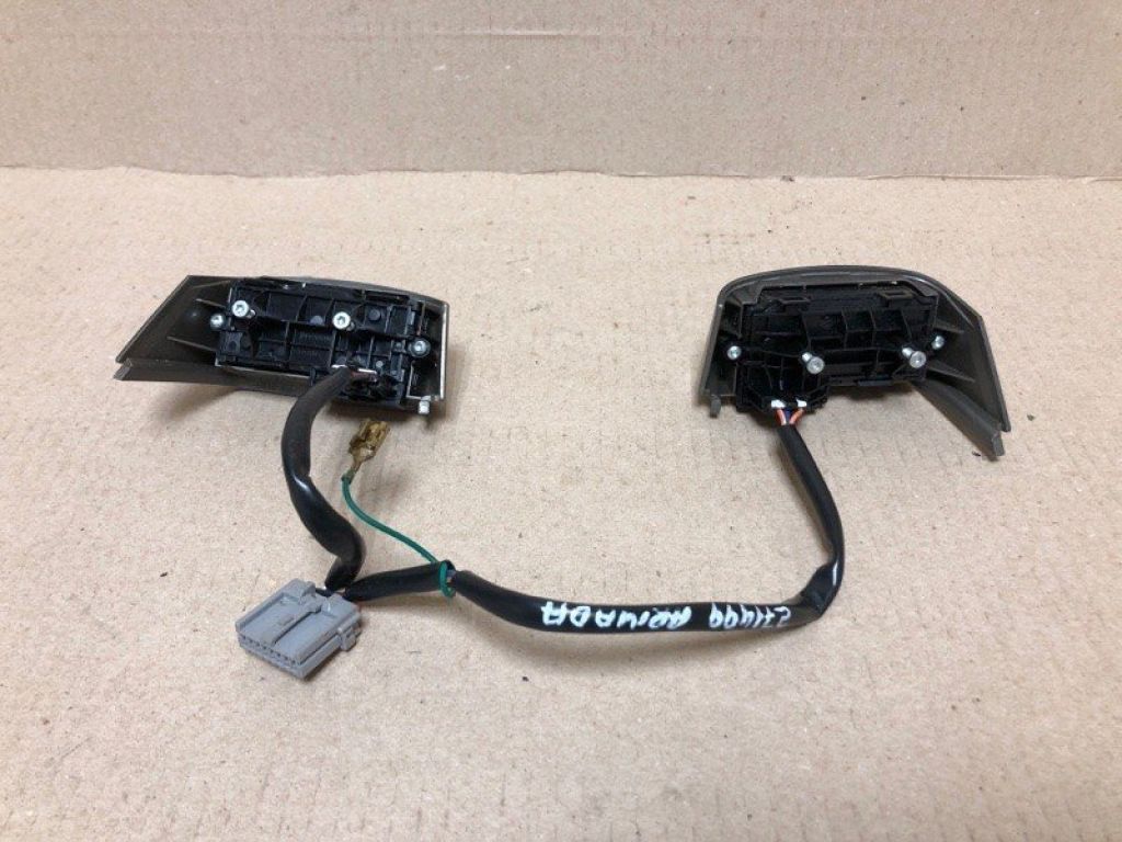25550-ZQ08B | Кнопки руля NISSAN QX56 / TITAN / ARMADA 04-16 - Фото 4