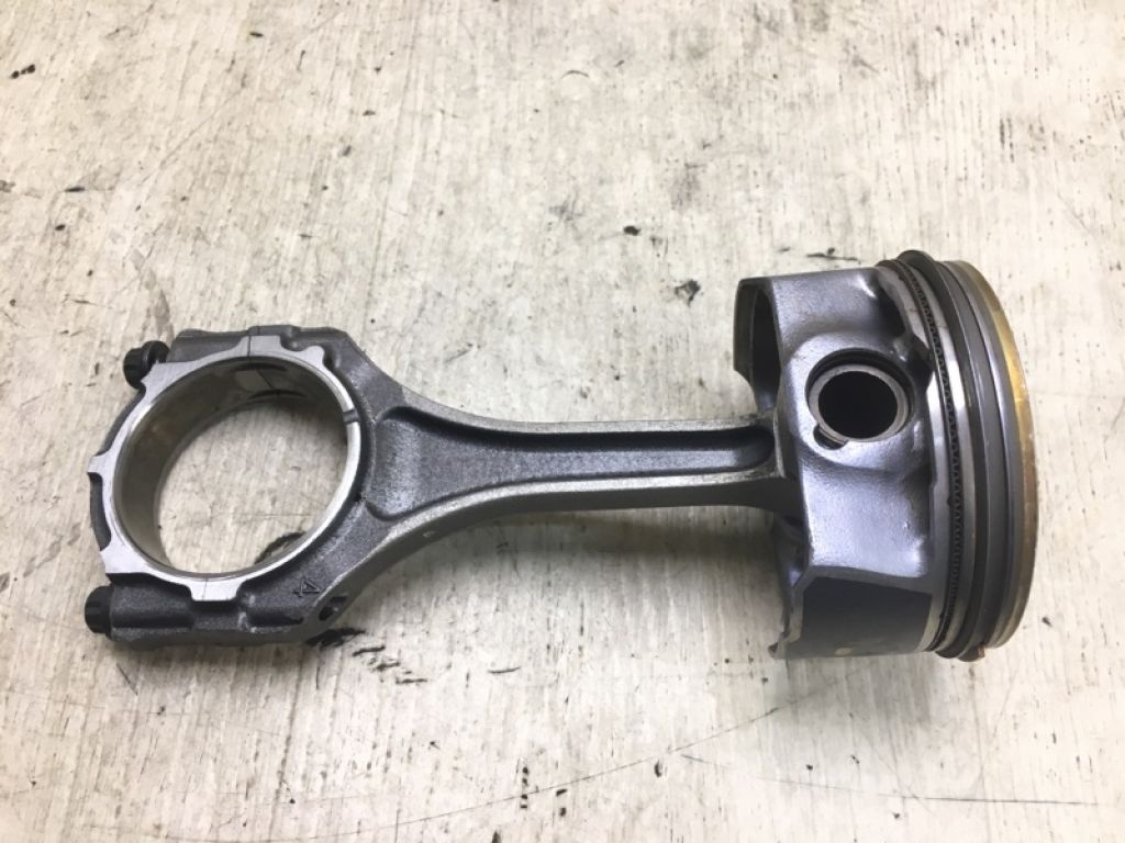 5047574AA | Шатун CHRYSLER 200 14-16