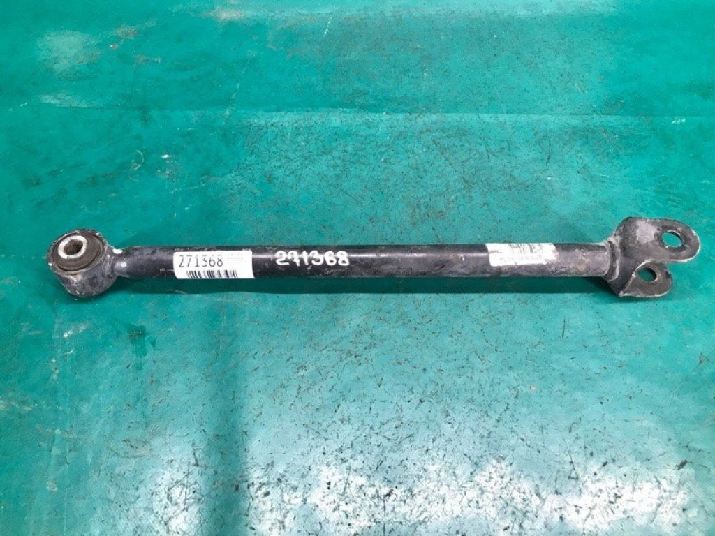 48710-06150 | Рычаг задней подвески поперечный нижний TOYOTA CAMRY 55 14-17
