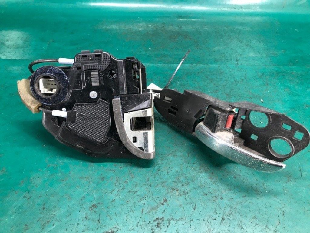 72650-TR3-A11 | Замок двері задн. лів. ACURA RDX 12-19