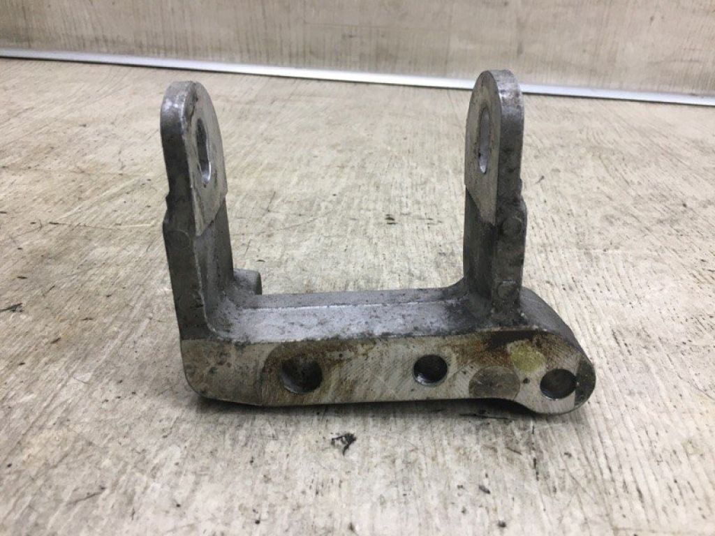 68065747AB | Кронштейн двигуна JEEP PATRIOT 10-17 - Фото 4