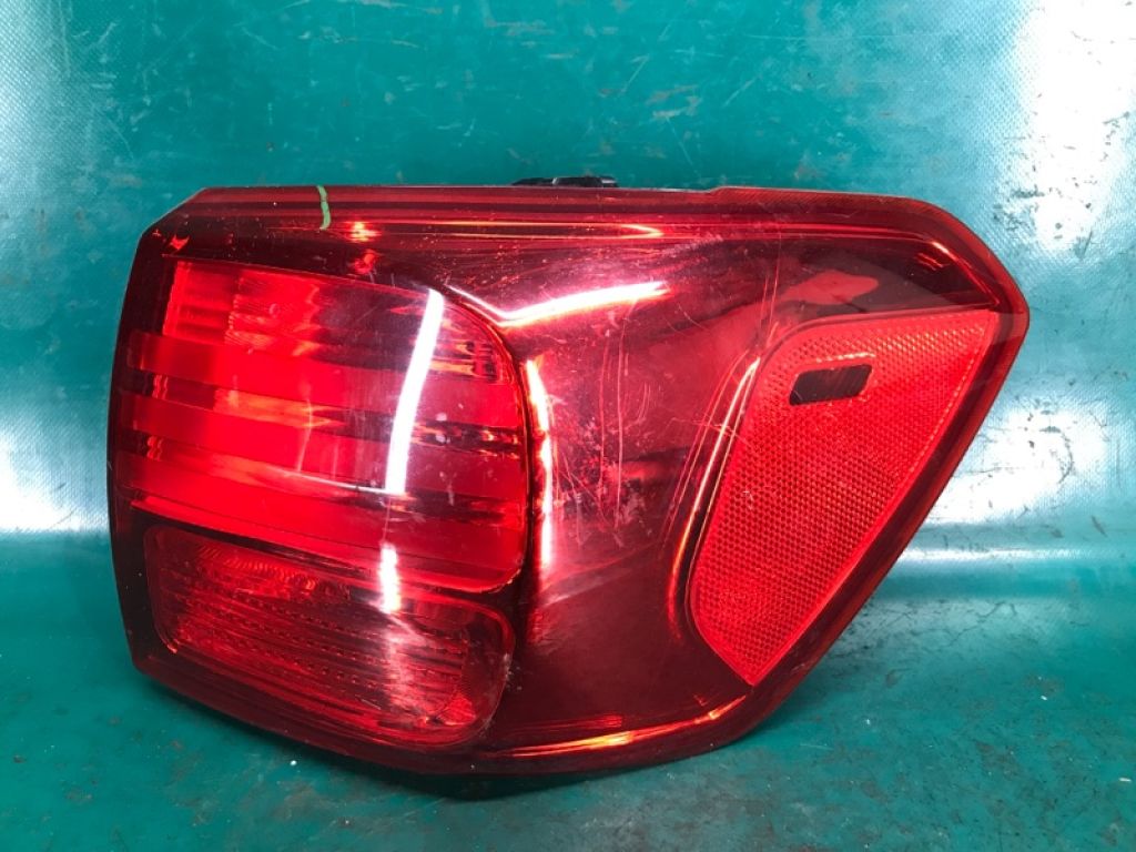 92402-A9020 | Фонарь наружный задн. прав. KIA SEDONA 14-18