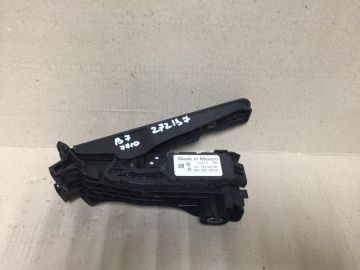 Педаль газу VOLKSWAGEN PASSAT B7 11-15