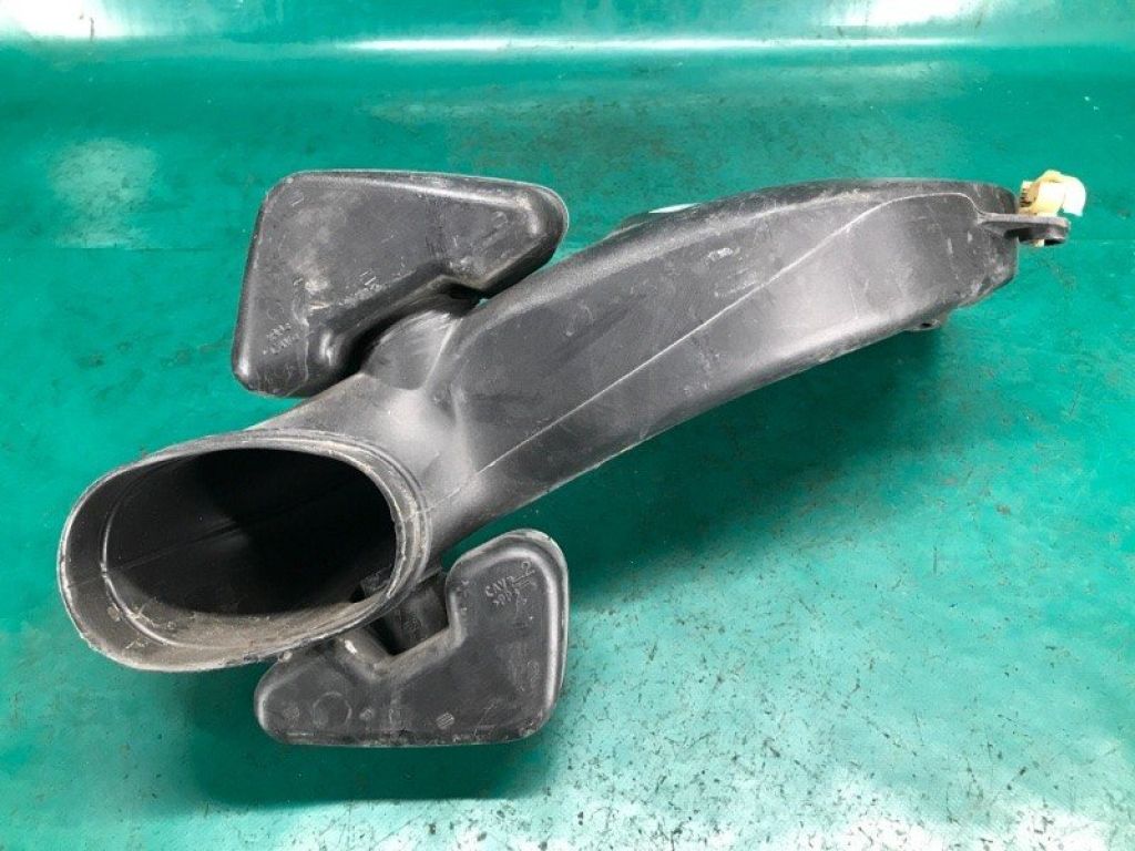CA01-13-200A | Воздухозаборник MAZDA 6 GH 07-12 - Фото 2