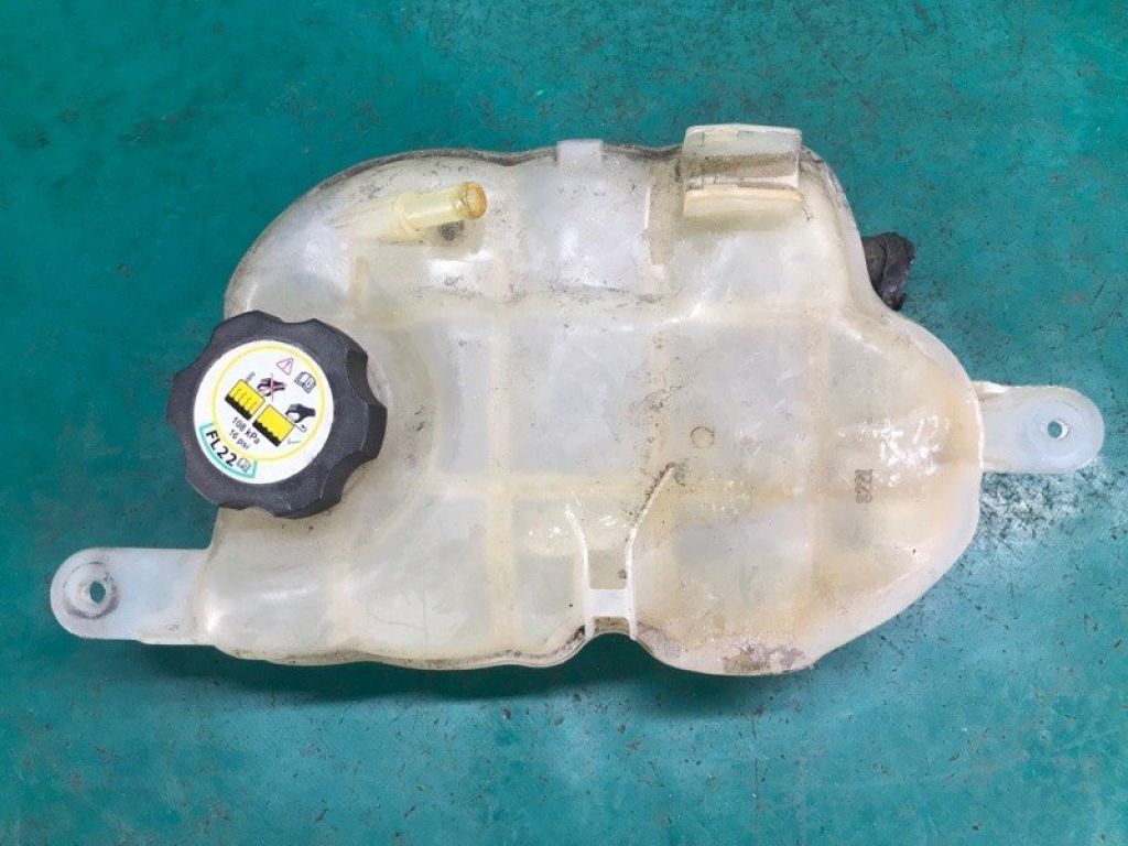 L518-15-350A | Бачок расширительный MAZDA 6 GH 07-12