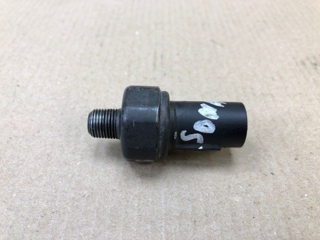 94750-37100 | Датчик давления масла ДВС HYUNDAI SONATA YF 10-14