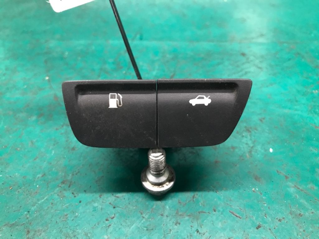 35800-TZ3-A01 | Кнопка открывания багажника внутренняя ACURA TLX 14-17