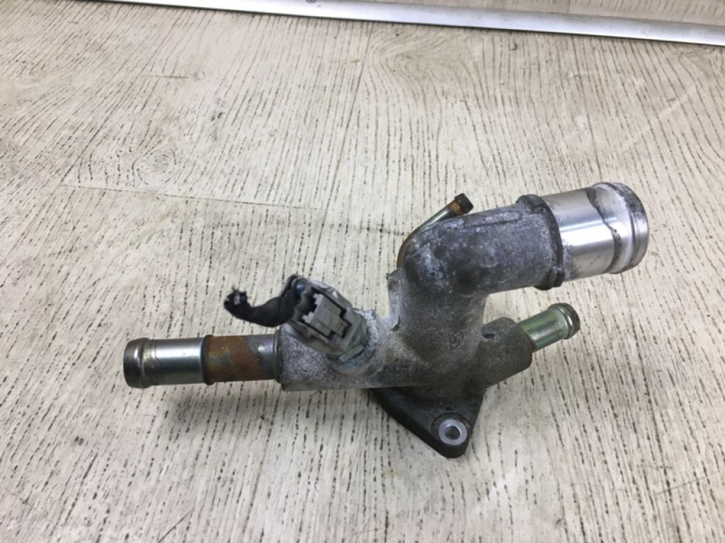 25600-2E000 | Фланец системы охлаждения HYUNDAI ELANTRA MD 10-15 - Фото 2