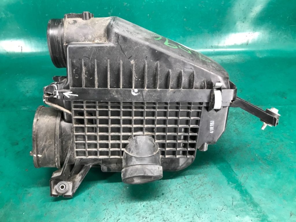 17201-R8A-A00 | Корпус повітряного фільтра ACURA RDX 12-19