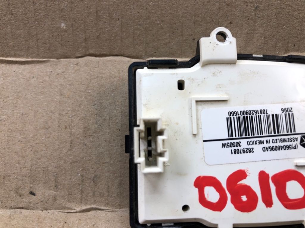 56046094AE | Кнопки на руль JEEP PATRIOT 10-17 - Фото 4