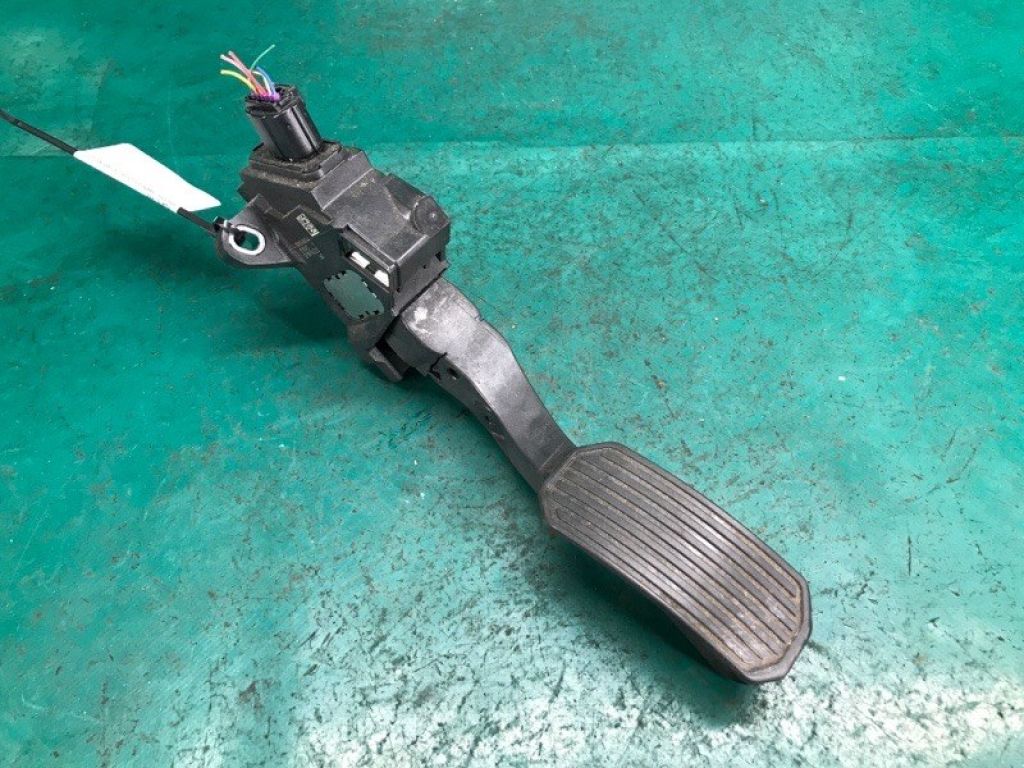78110-06040 | Педаль газа TOYOTA CAMRY 50 12-15