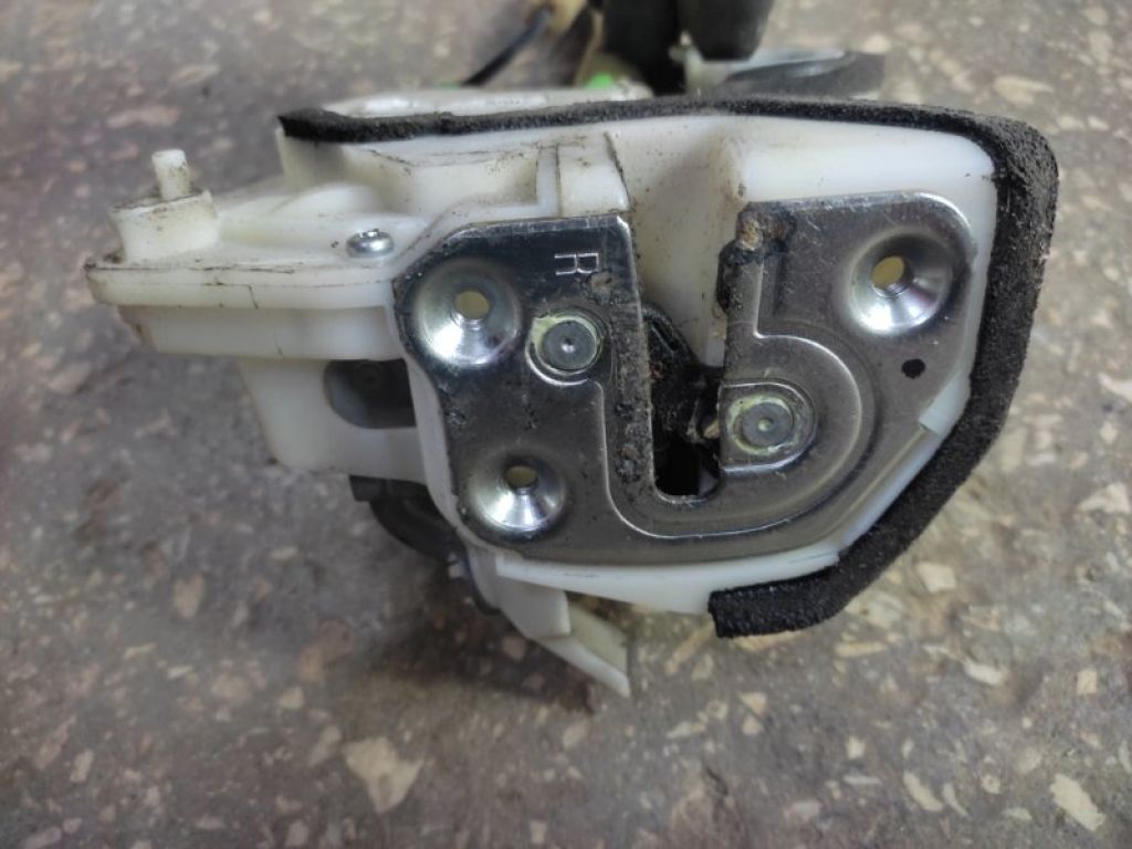 BBM4-72-310A | Замок двері задн. прав. MAZDA 3 BL 09-13 - Фото 6