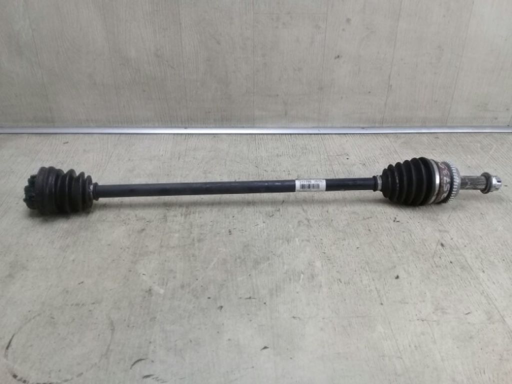 3815A202 | Привод передний прав. MITSUBISHI GALANT 03-12