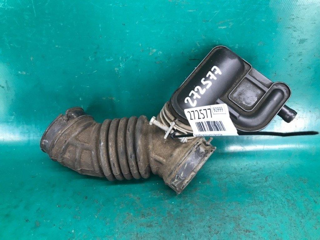 16576-EL00B | Патрубок воздушного фильтра NISSAN NV200 USA 13-