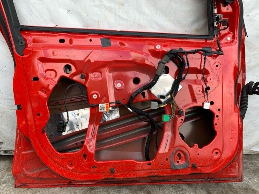 Двері передн. лів. FORD FOCUS 10-18 - Фото 11