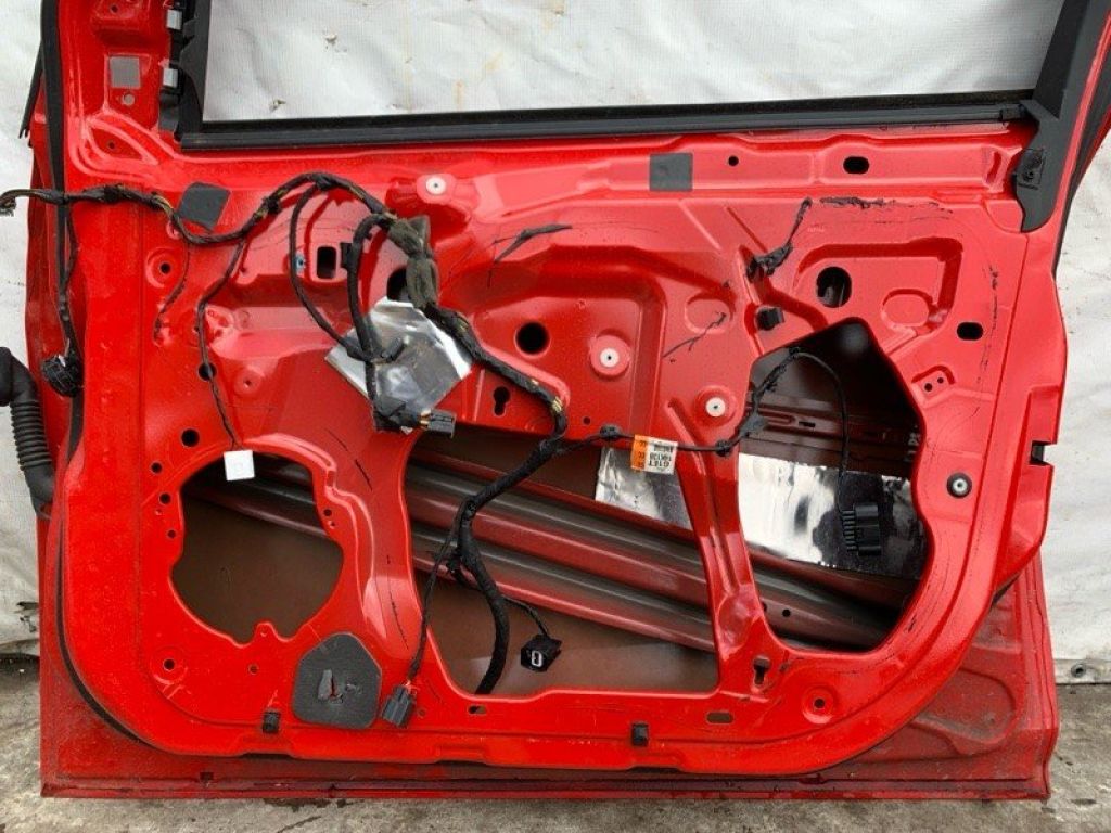 Двері передн. прав. FORD FOCUS 10-18 - Фото 11