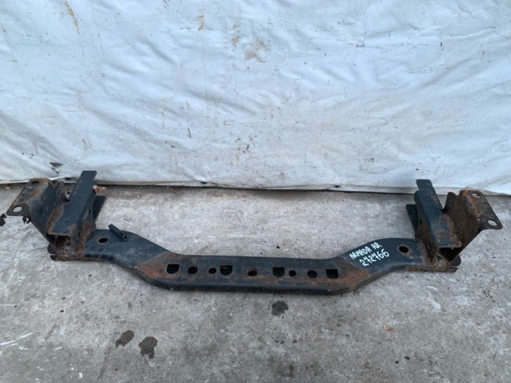 85260-7S000 | Підсилювач заднього бампера INFINITI QX56 / TITAN / ARMADA 04-16