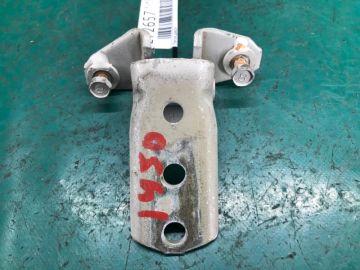 Петля двері MITSUBISHI GALANT 03-12