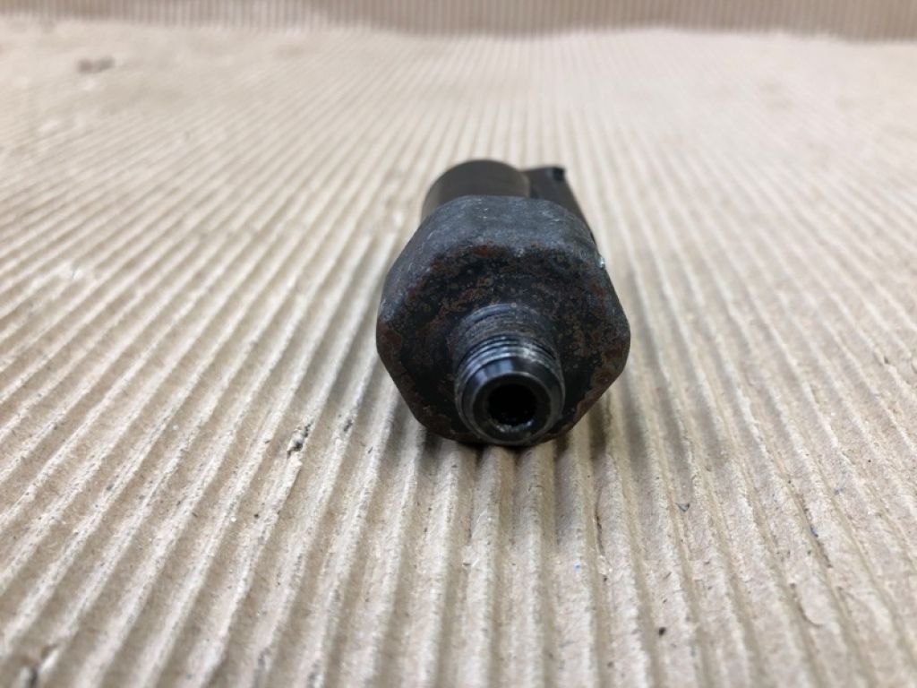 94750-37100 | Датчик тиску олії ДВЗ KIA SORENTO UM 14- - Фото 3