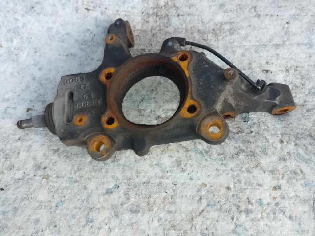 5085 886AF | Кулак поворотный прав. DODGE AVENGER 07-14
