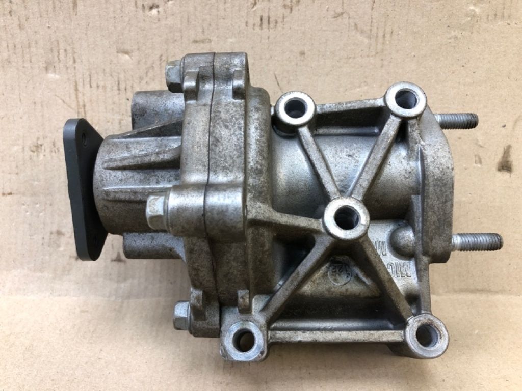 5047138AC | Помпа JEEP PATRIOT 10-17