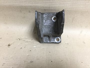 Кронштейн КПП MITSUBISHI ECLIPSE 05-08