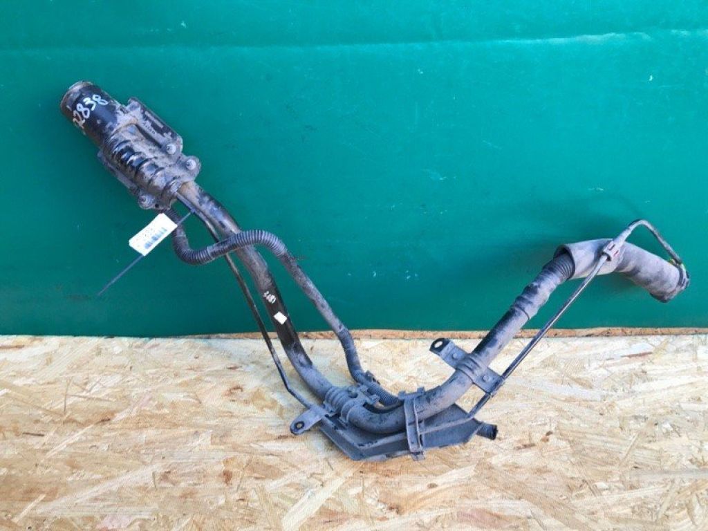 77210-06162 | Горловина паливного бака TOYOTA CAMRY 55 14-17