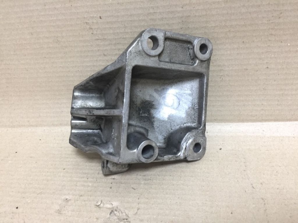 11233-AF401 | Кронштейн опори двигуна лів. INFINITI FX S50 03-08 - Фото 2