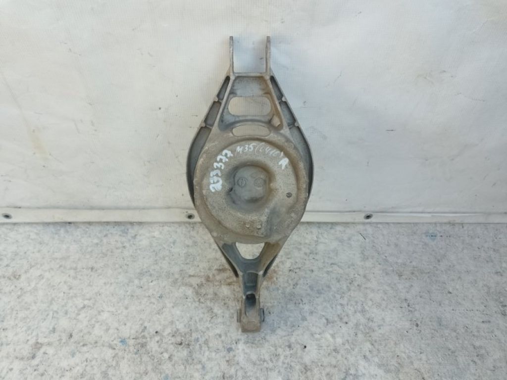 551B0-EG000 | Важіль задньої підвіски нижній поперечний INFINITI M35/M45 04-10