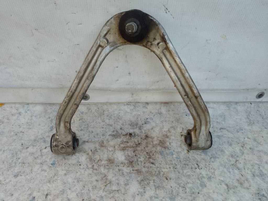 54524-EG000 | Рычаг передней подвески верхний прав. INFINITI M35/M45 04-10