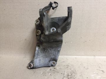 Кронтейн генератора NISSAN QX56 / TITAN / ARMADA 04-16